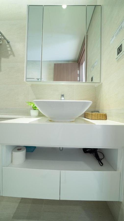 Bom Homes- Vinhomes Metropolis-Service Apartment Hanoi Exterior foto